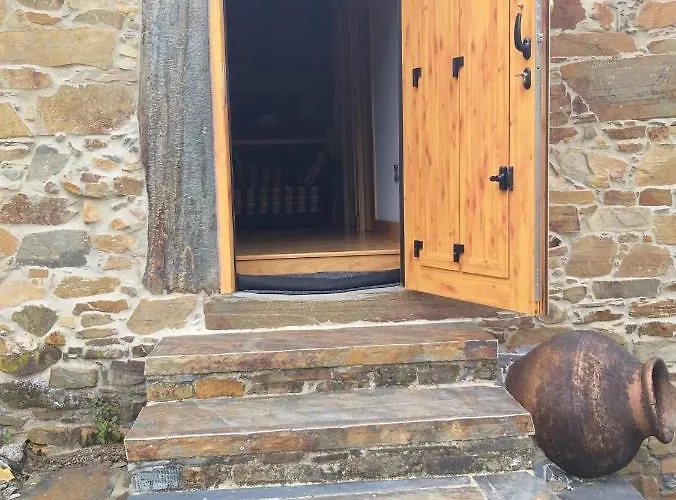 Casas Da Cabrieira * Proença-a-Nova